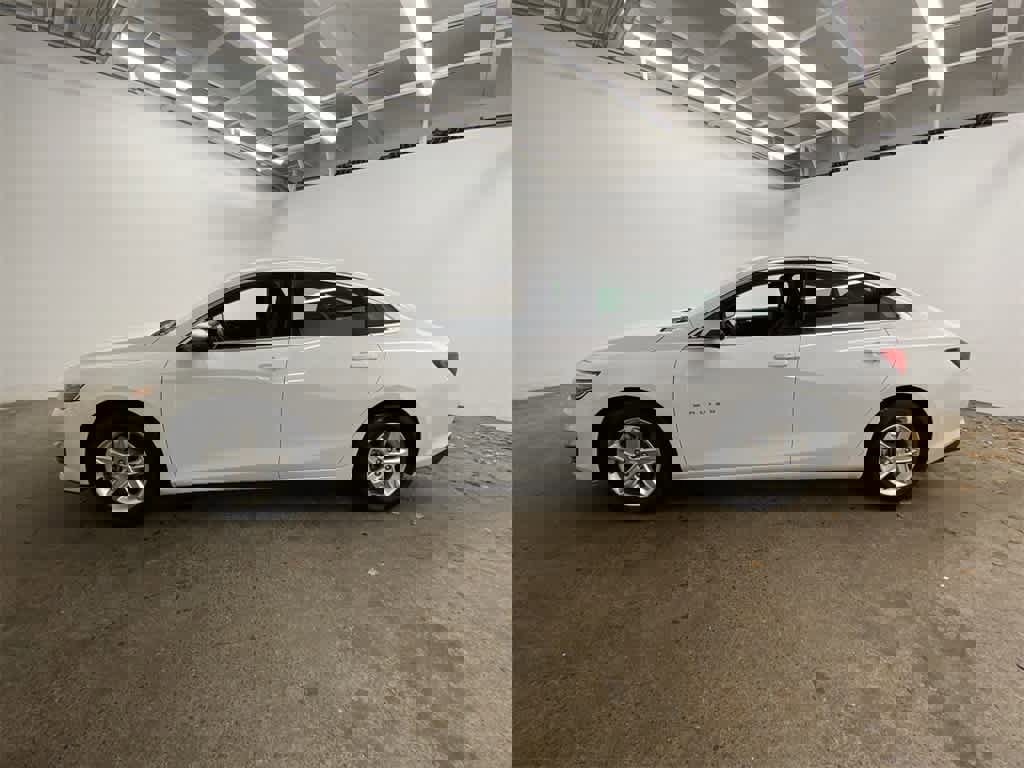 Used 2023 Chevrolet Malibu LT image 3