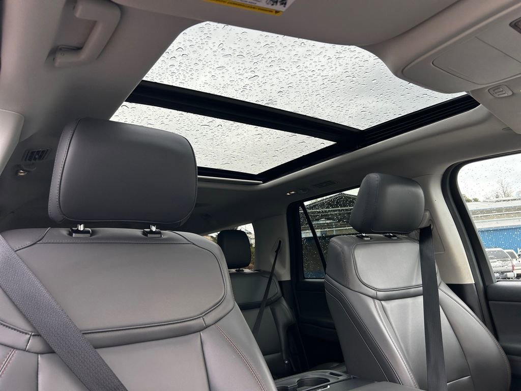 Used 2025 Ford Expedition Max Active AWD/4WD image 28