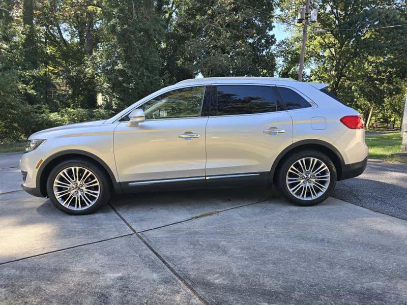 Used 2017 Lincoln MKX Reserve w/ Lincoln MKX Climate Package image 39