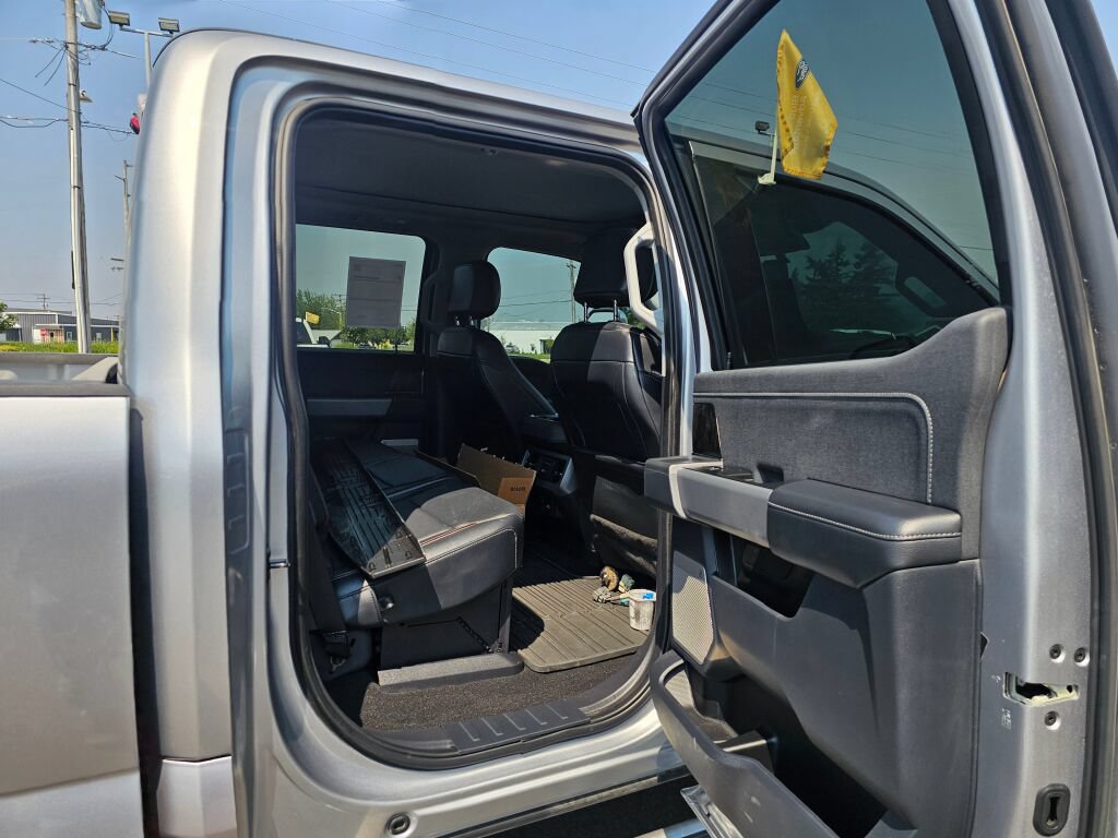 Certified 2024 Ford F450 Lariat w/ Chrome Package AWD/4WD image 14