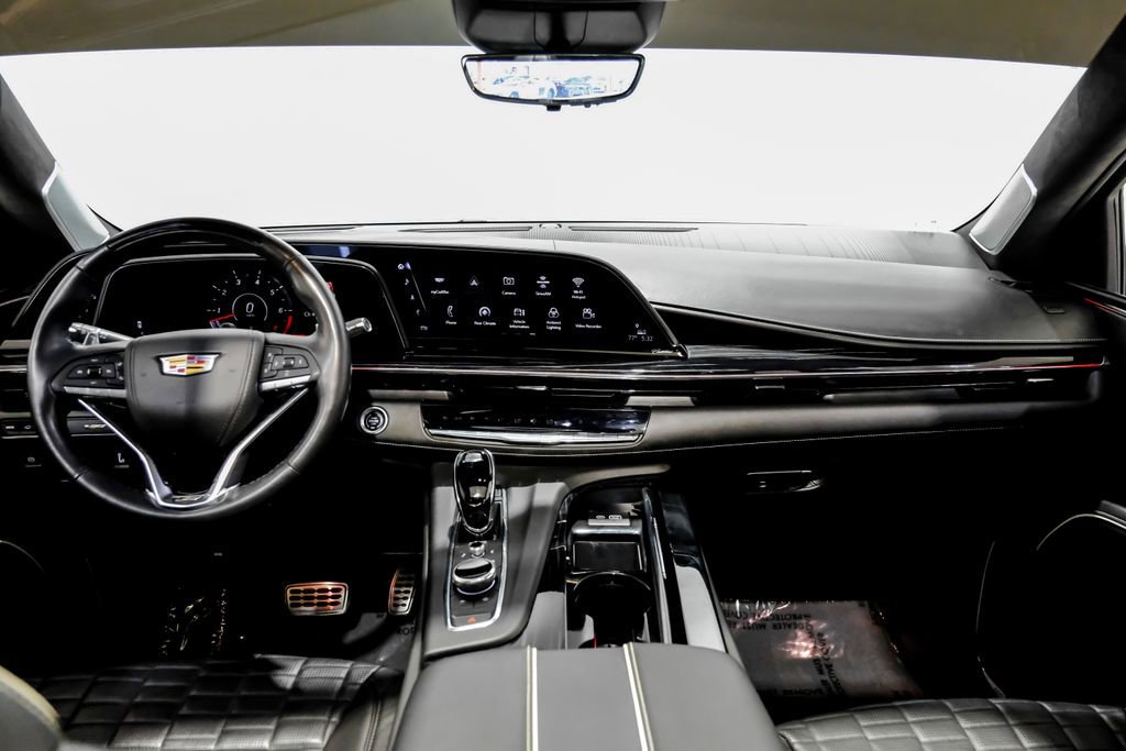 Used 2024 Cadillac Escalade V w/ LPO, ONYX Package image 13
