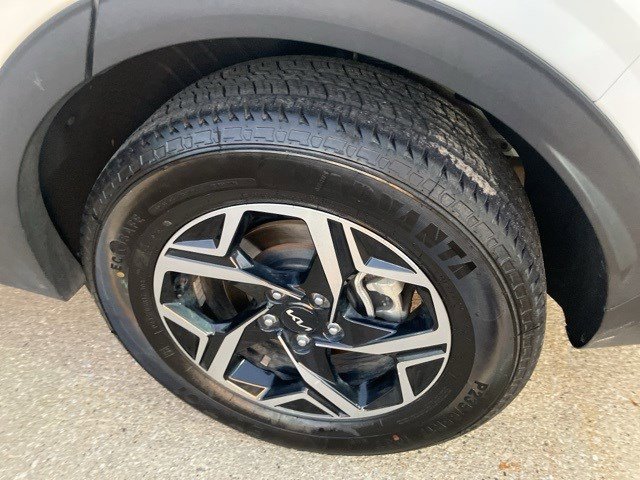 Used 2024 Kia Sportage LX image 24