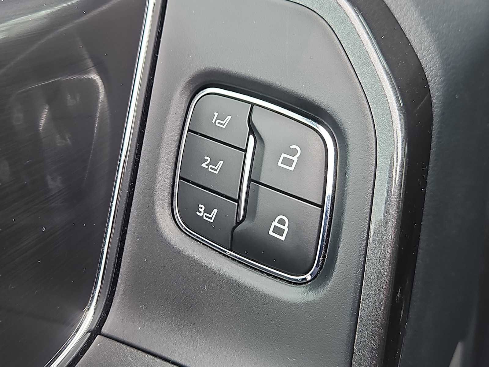 Used 2021 Ford F150 Lariat w/ Equipment Group 502A High image 21