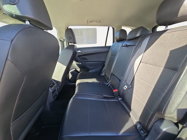 Used 2020 Volkswagen Tiguan SE image 13