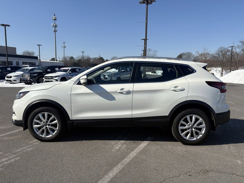 Used 2022 Nissan Rogue Sport SV image 4