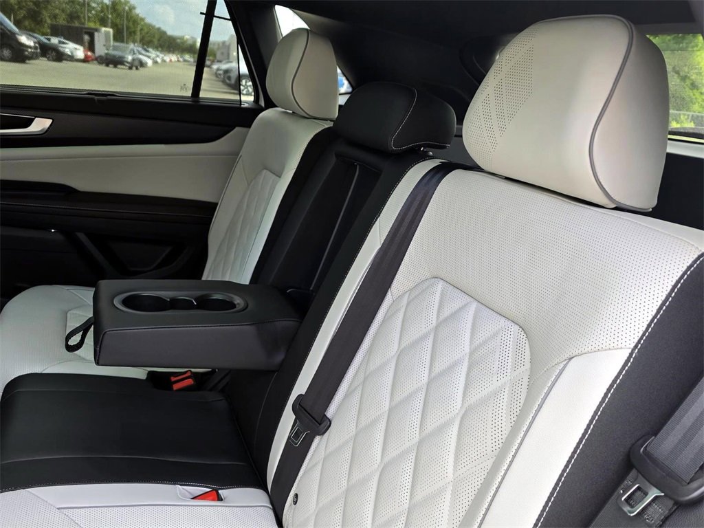 New 2025 Volkswagen Atlas Cross Sport SEL Premium R-Line image 26