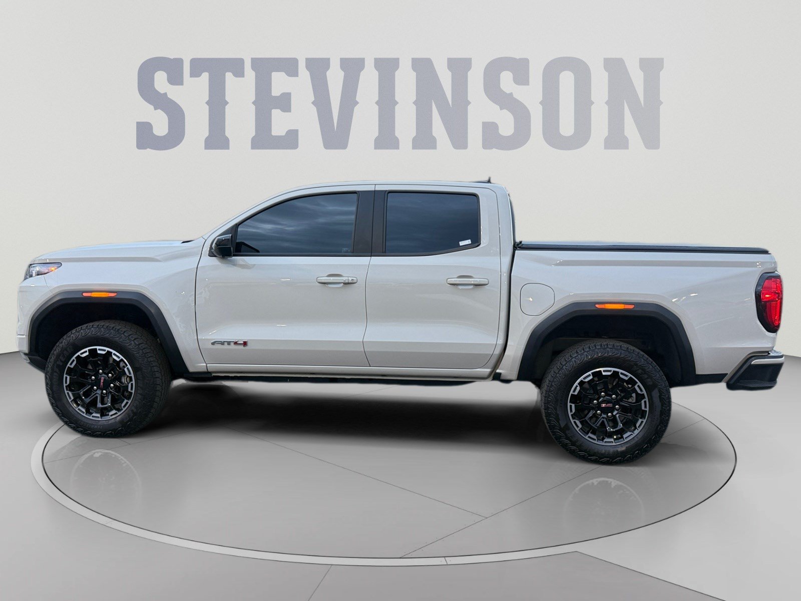 Used 2026 GMC Canyon AT4 w/ Technology Plus Package AWD/4WD image 2