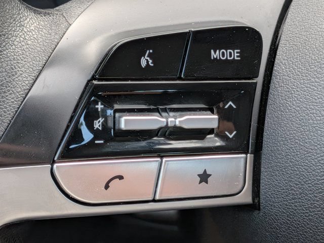 Used 2024 Hyundai Elantra SEL FWD image 22