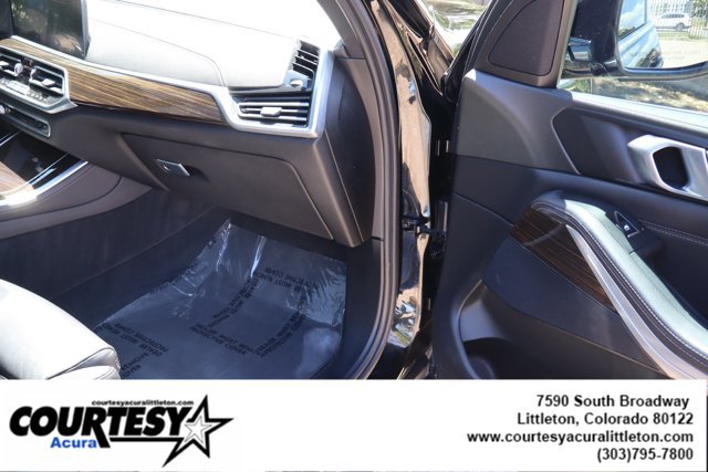 Used 2020 BMW X5 xDrive40i w/ Convenience Package AWD/4WD image 35