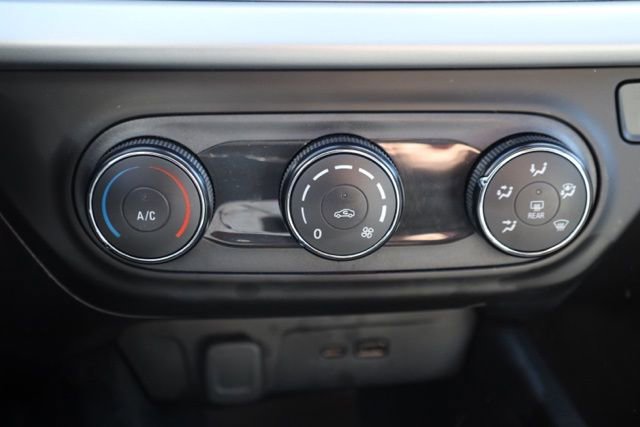 Certified 2025 Chevrolet Trax LS image 27