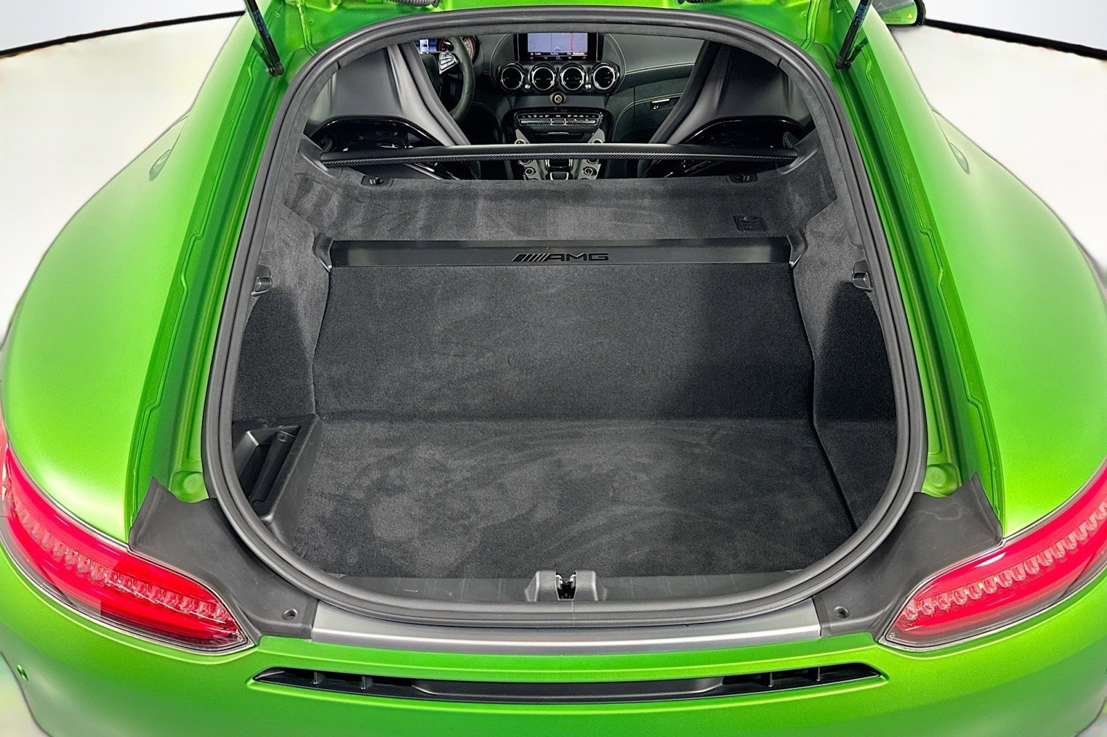 Used 2018 Mercedes-Benz AMG GT R image 21