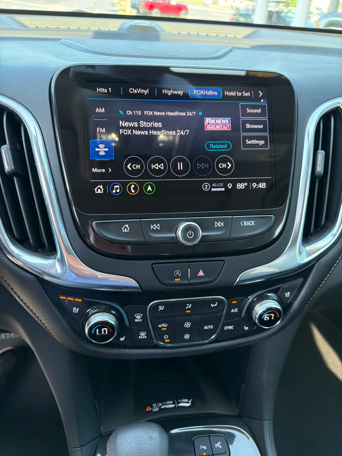 Used 2022 Chevrolet Equinox Premier AWD/4WD image 21