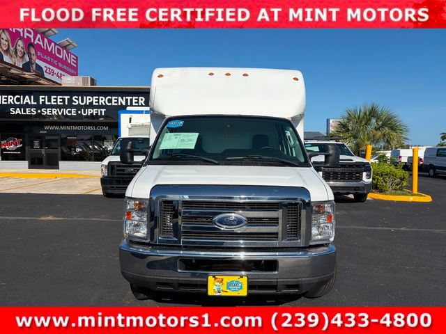 Used 2019 Ford E-350 and Econoline 350 Super Duty RWD image 4