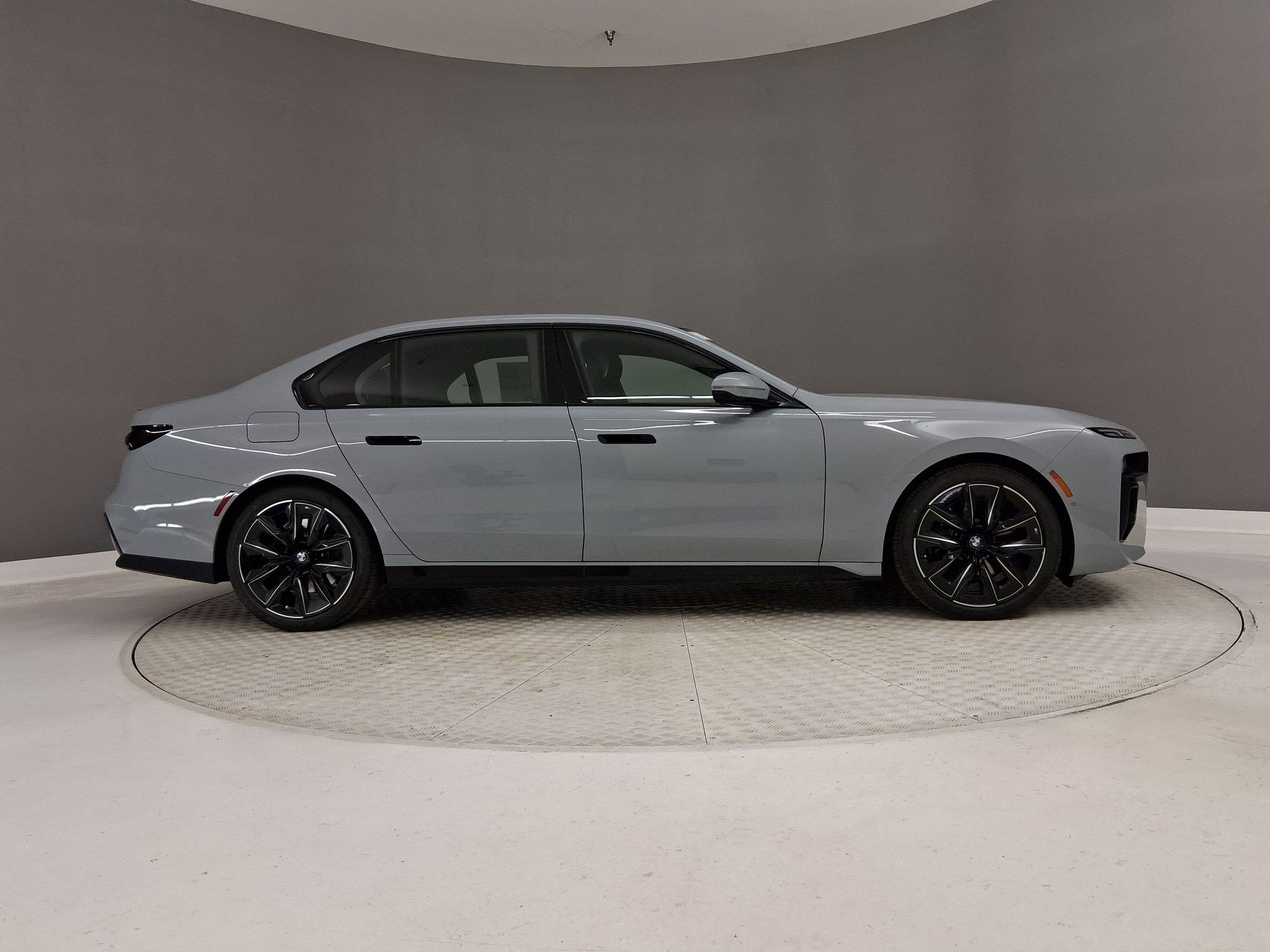 New 2026 BMW 740i w/ Premium Package image 6