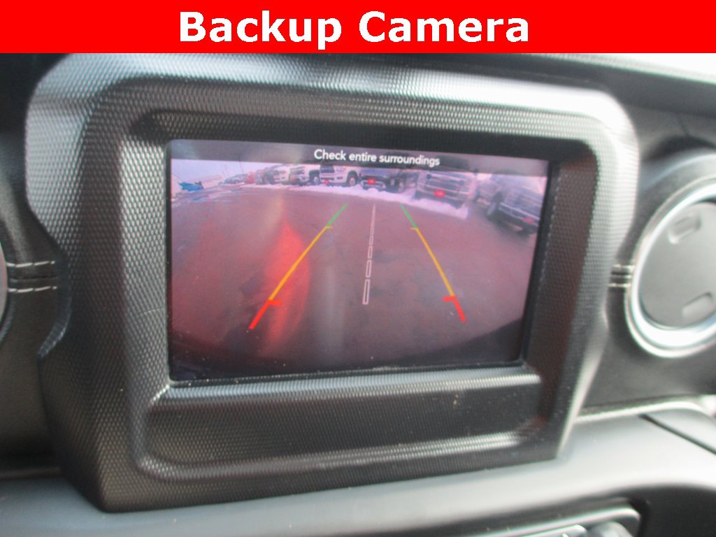 Used 2018 Jeep Wrangler Unlimited Sahara image 12