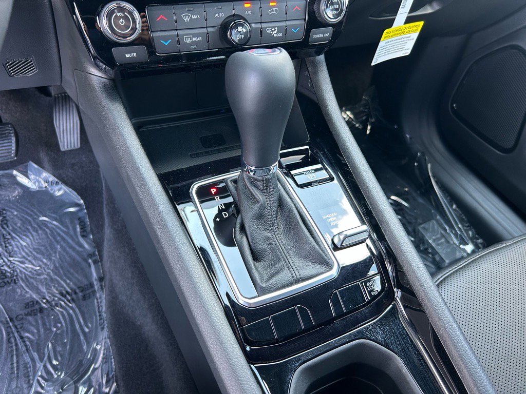 New 2025 Jeep Compass Limited image 22