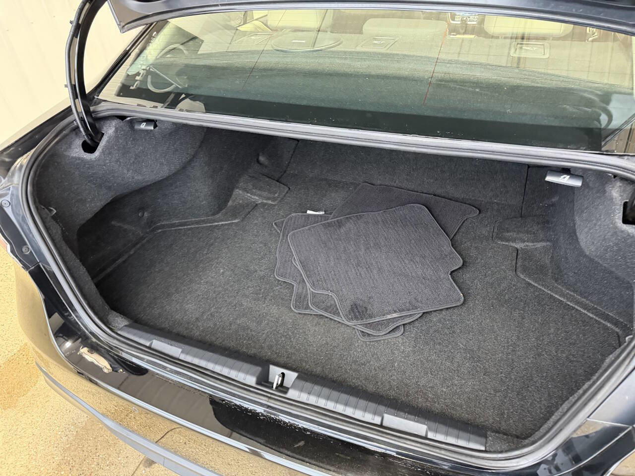 Used 2023 Subaru Legacy Limited image 11