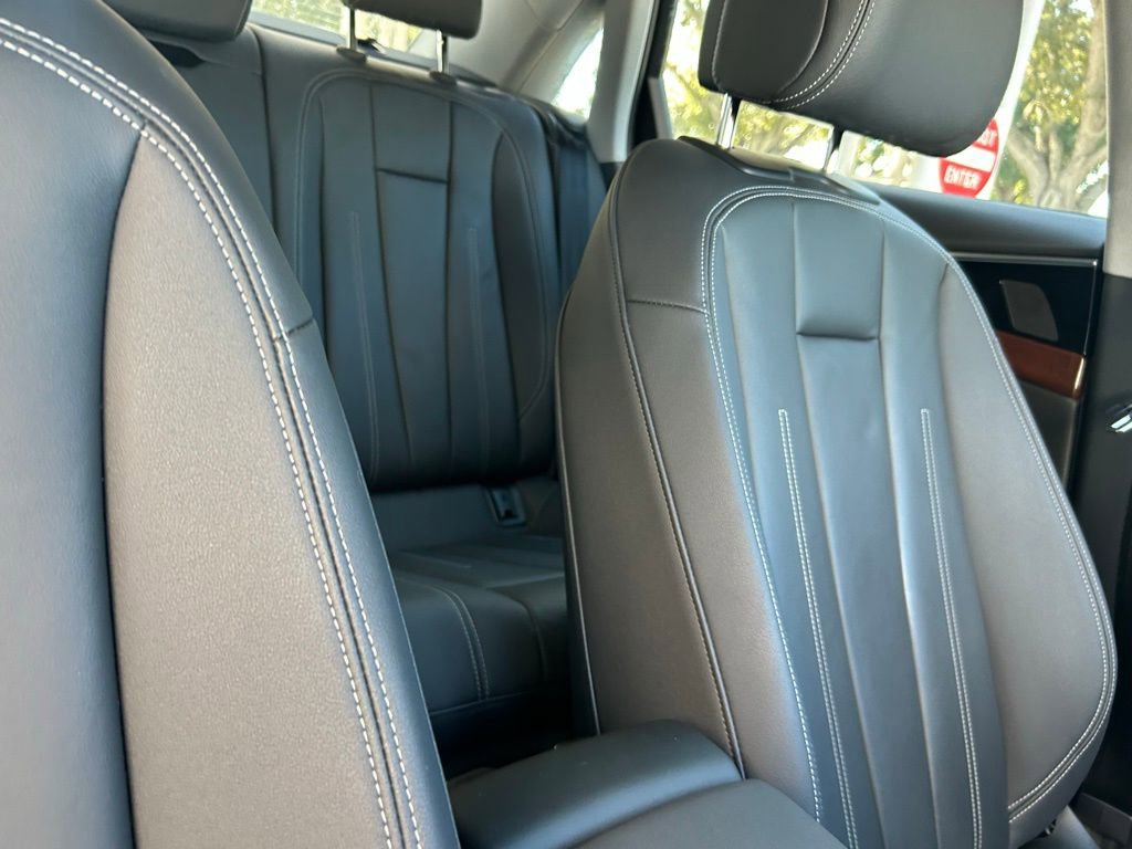 Used 2023 Audi A4 2.0T Premium w/ Convenience Package image 36