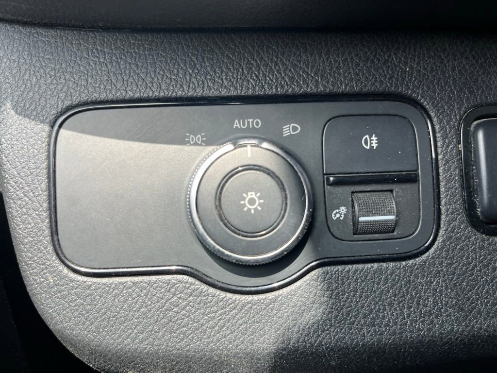 Used 2019 Mercedes-Benz Sprinter 144 image 20