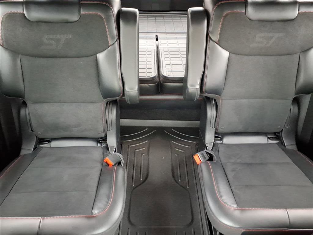 Used 2025 Ford Explorer ST AWD/4WD image 23