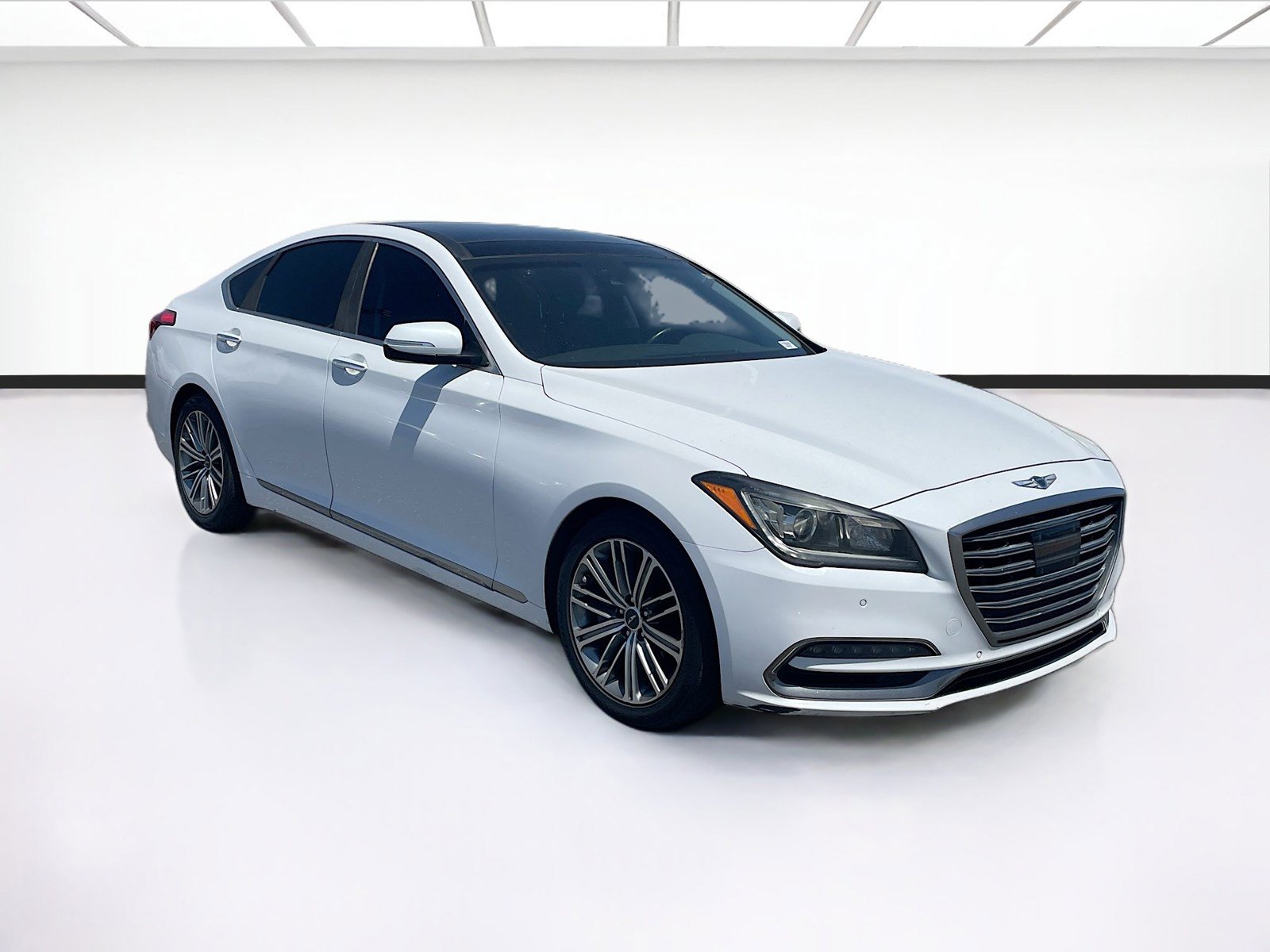 Used 2018 Genesis G80 3.8 w/ Option Group 02 RWD image 3