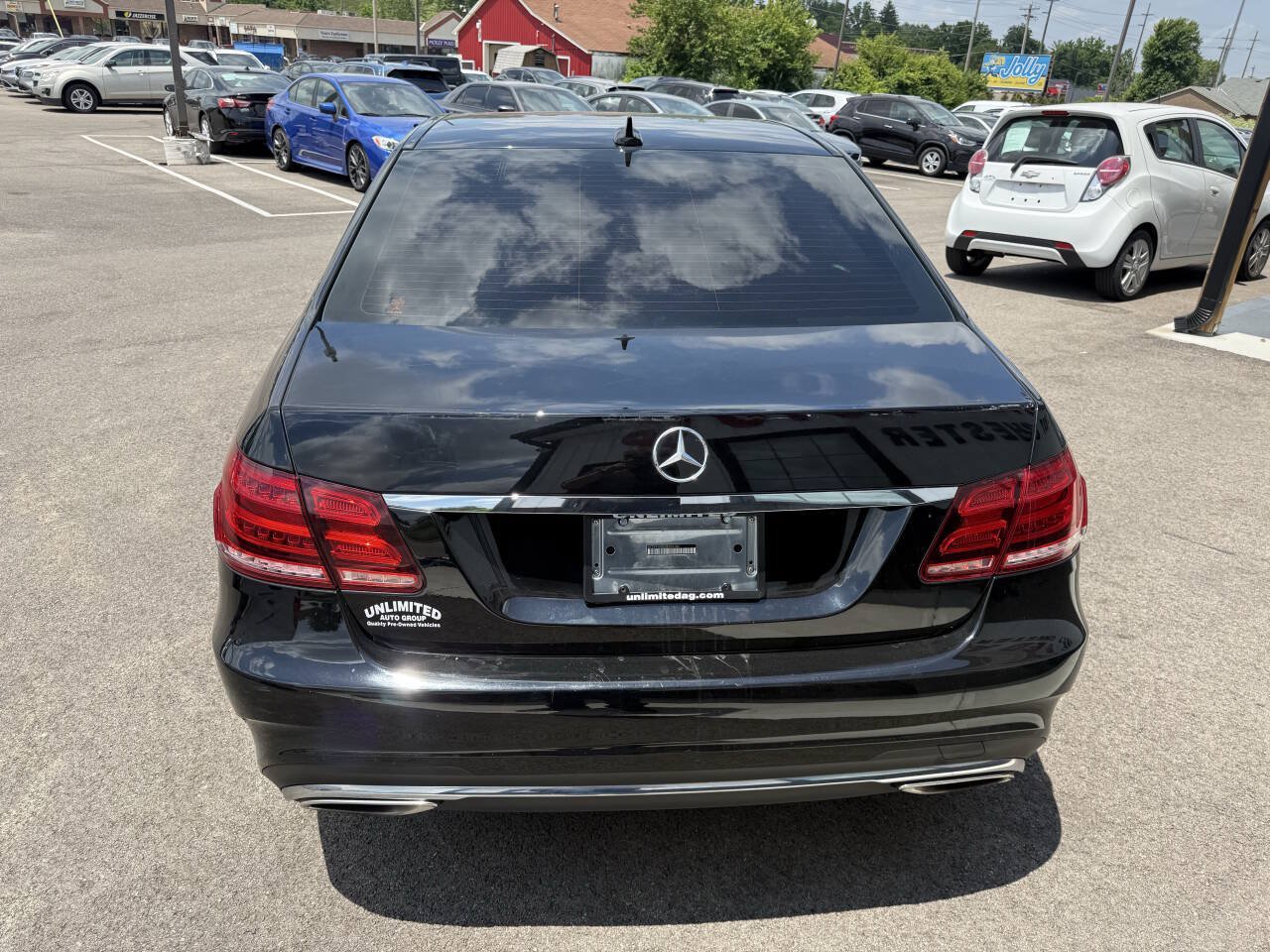 Used 2016 Mercedes-Benz E 350 4MATIC Sedan w/ Premium Package image 9