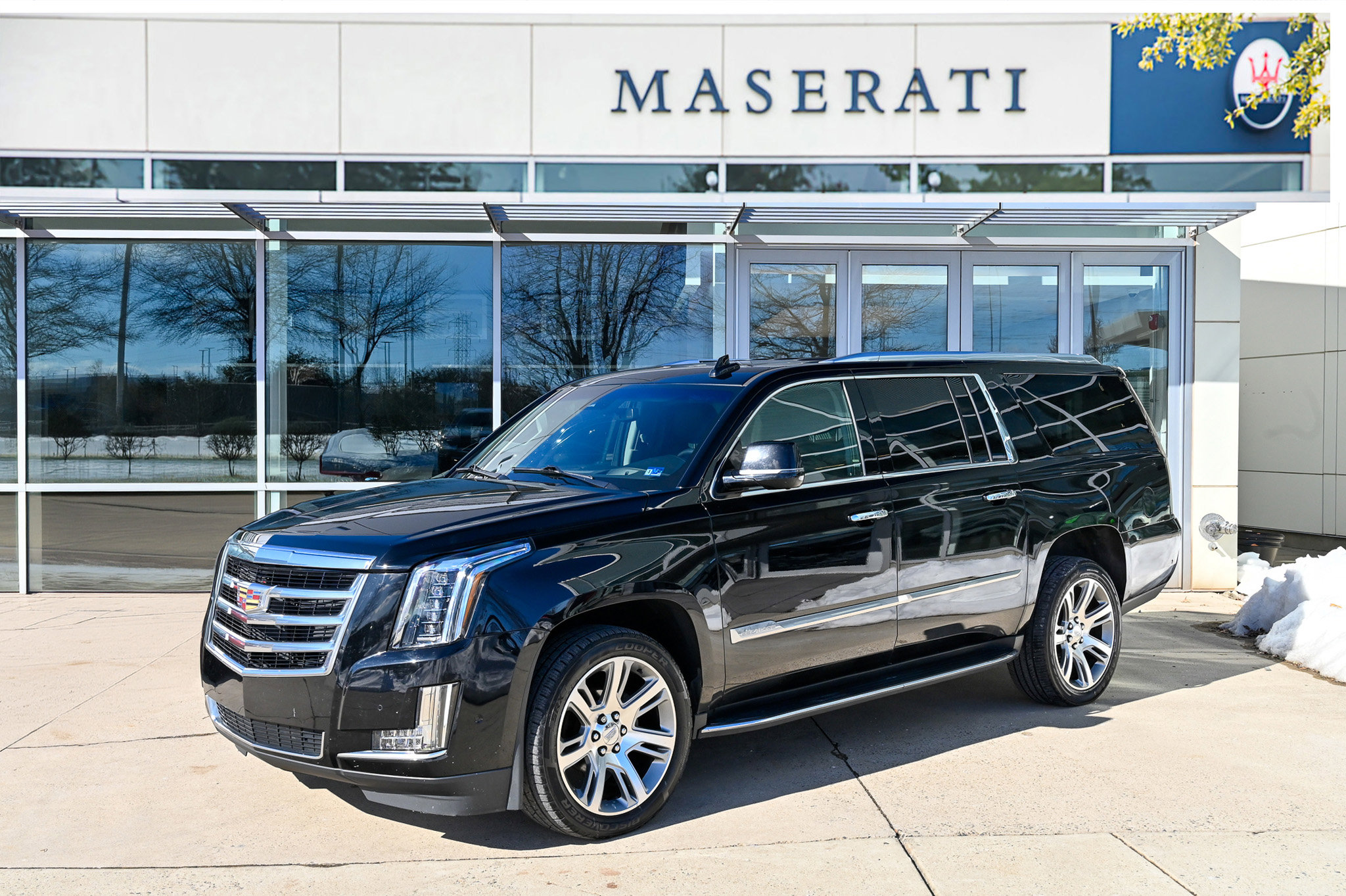 Used 2017 Cadillac Escalade ESV Luxury video 1