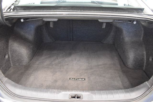 Used 2025 Nissan Altima 2.5 SV FWD image 16
