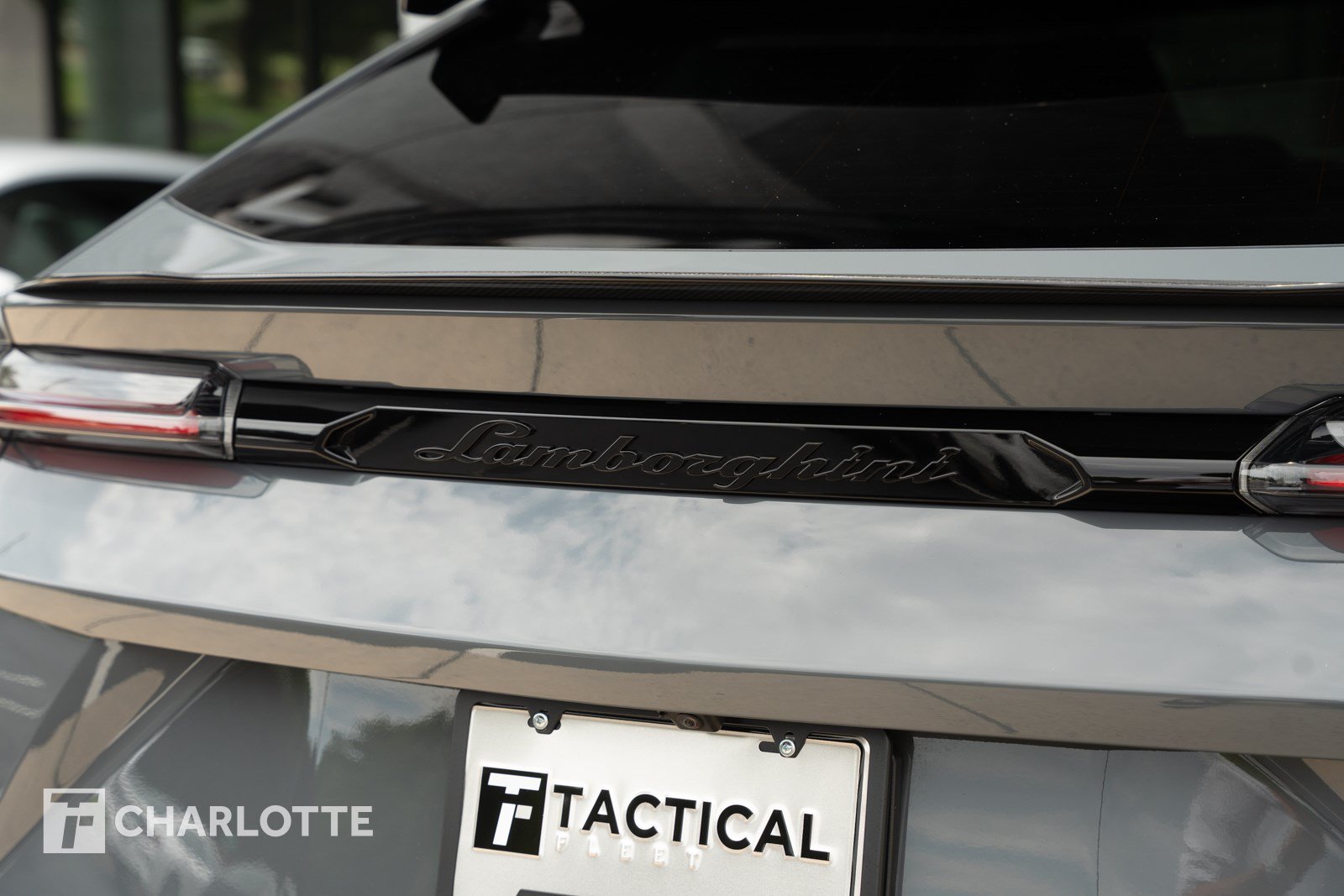 Used 2023 Lamborghini Urus Performante AWD/4WD image 17