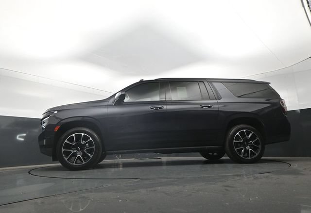 Used 2023 Chevrolet Suburban RST RWD image 25