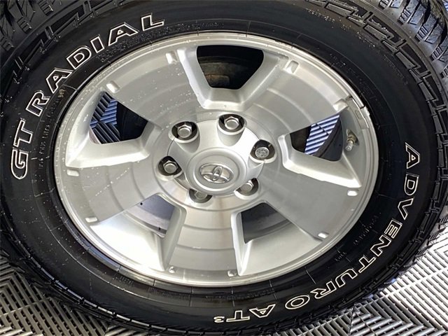 Used 2015 Toyota Tacoma 4x4 Double Cab w/ TRD Sport Package image 29