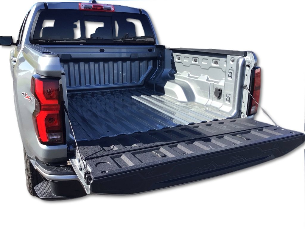 Used 2025 Chevrolet Colorado LT w/ LT Convenience Package image 13