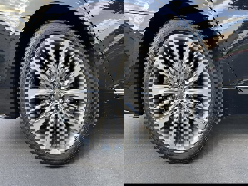 Used 2017 Genesis G80 5.0 Ultimate image 18