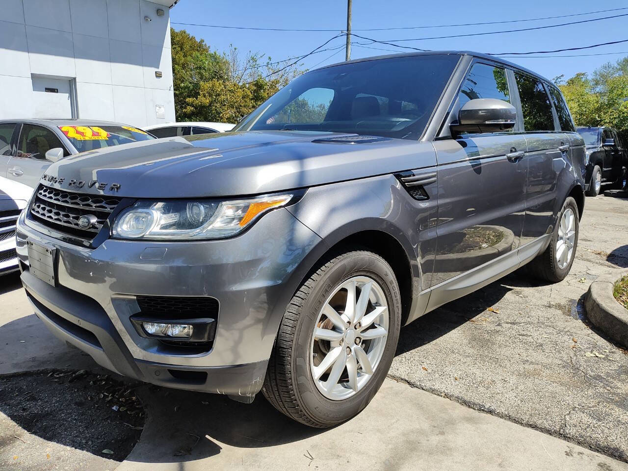 Used 2015 Land Rover Range Rover Sport SE image 20