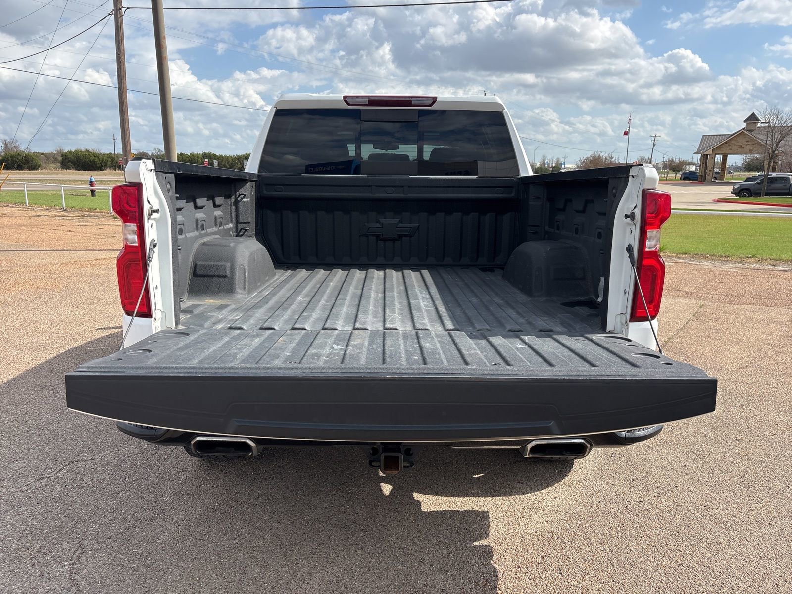 Used 2021 Chevrolet Silverado 1500 LT Trail Boss w/ Convenience Package II image 30