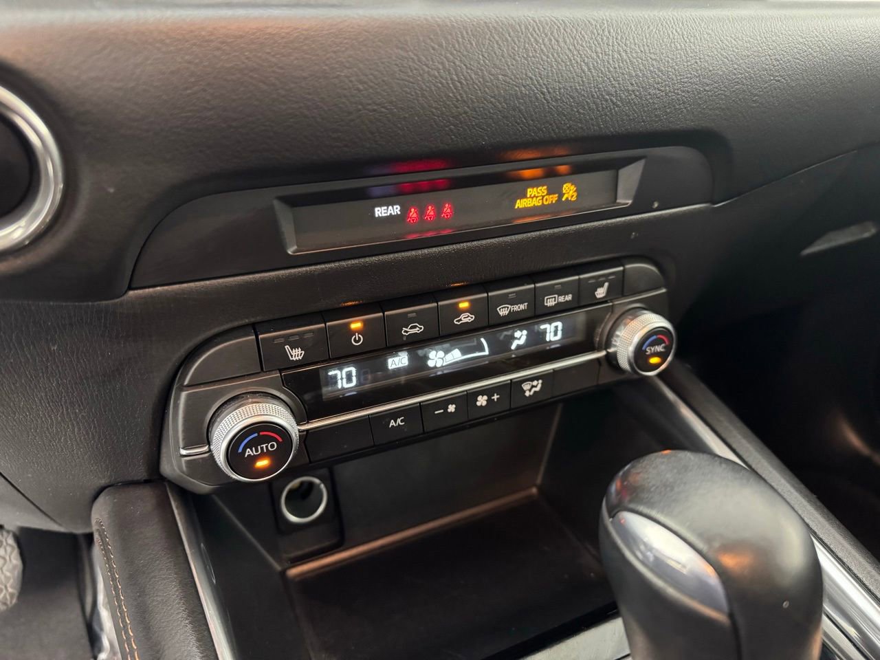 Used 2023 MAZDA CX-5 AWD 2.5 S w/ Premium Package image 16