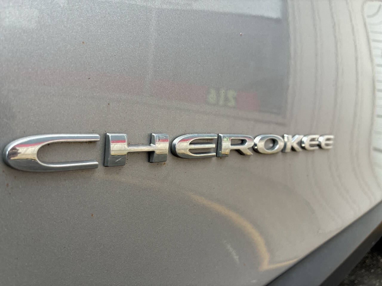 Used 2019 Jeep Cherokee Limited w/ Luxury Group FWD image 26