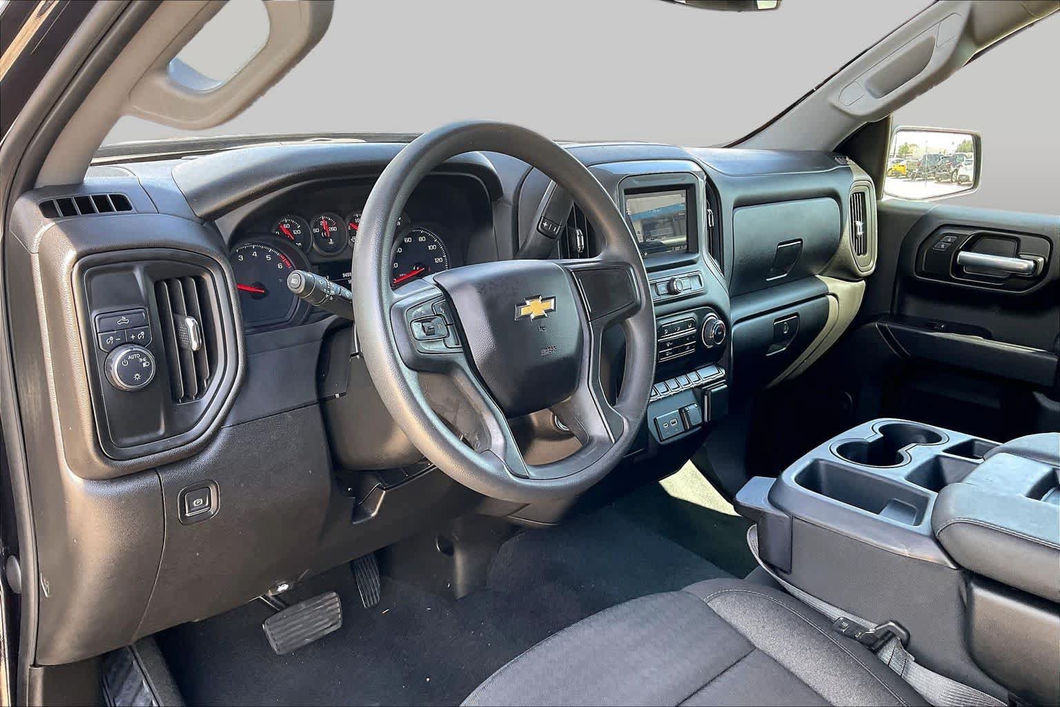 Used 2022 Chevrolet Silverado 1500 Custom RWD image 17