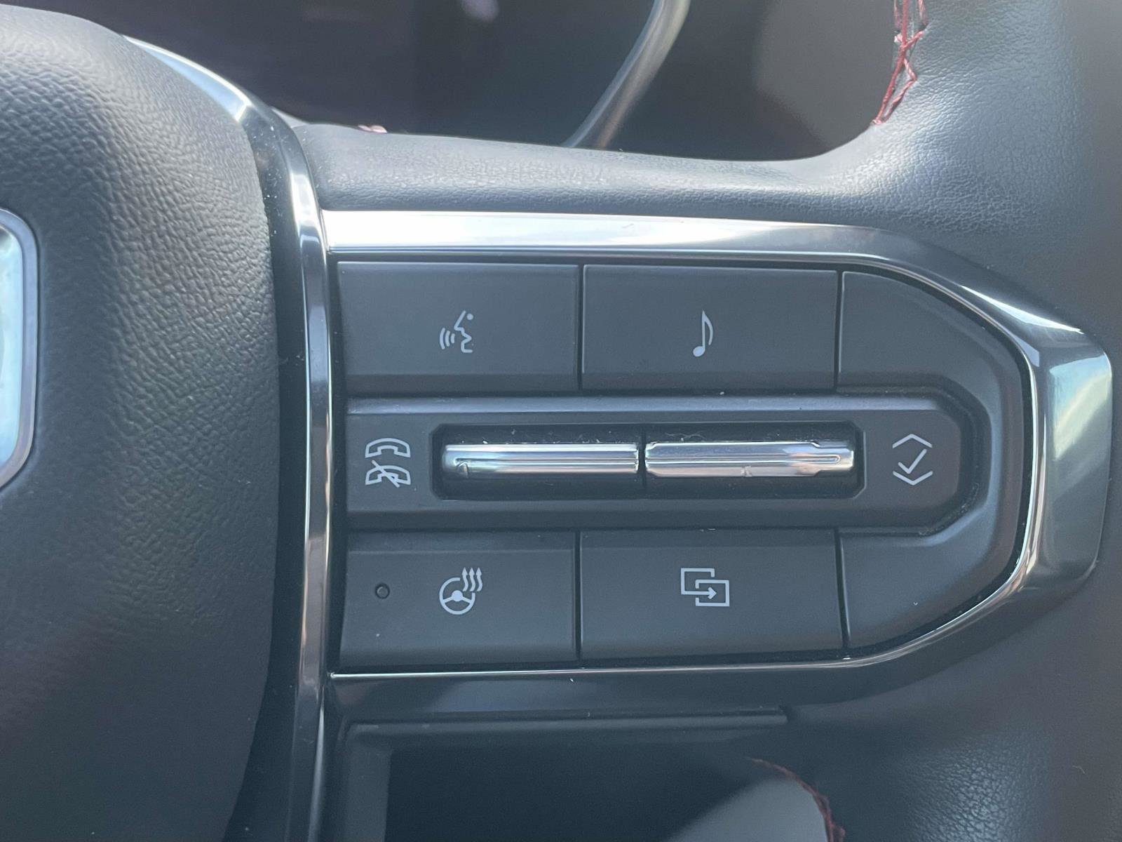 Certified 2023 GMC Canyon AT4X w/ Edition 1 image 6