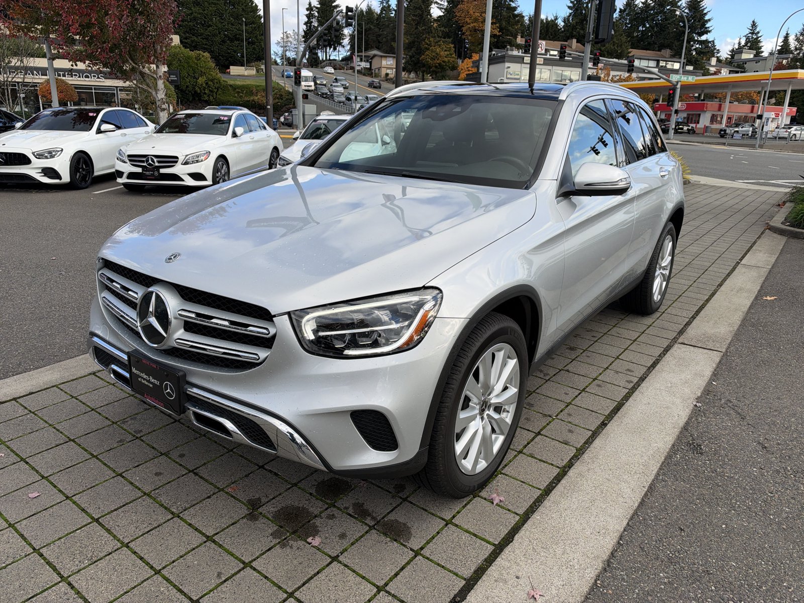 Used 2020 Mercedes-Benz GLC 300 4MATIC image 1