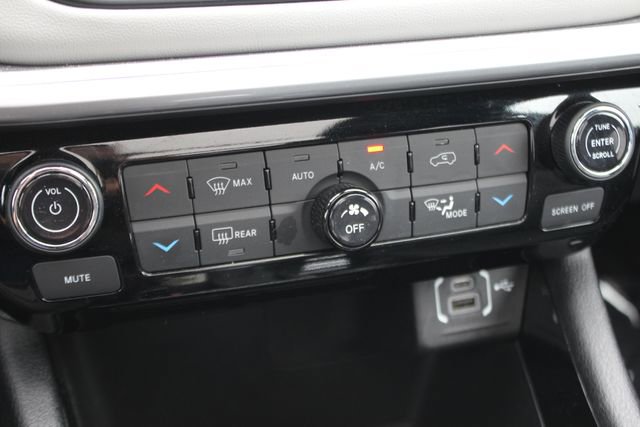 Used 2024 Jeep Compass Limited w/ Elite Group AWD/4WD image 10