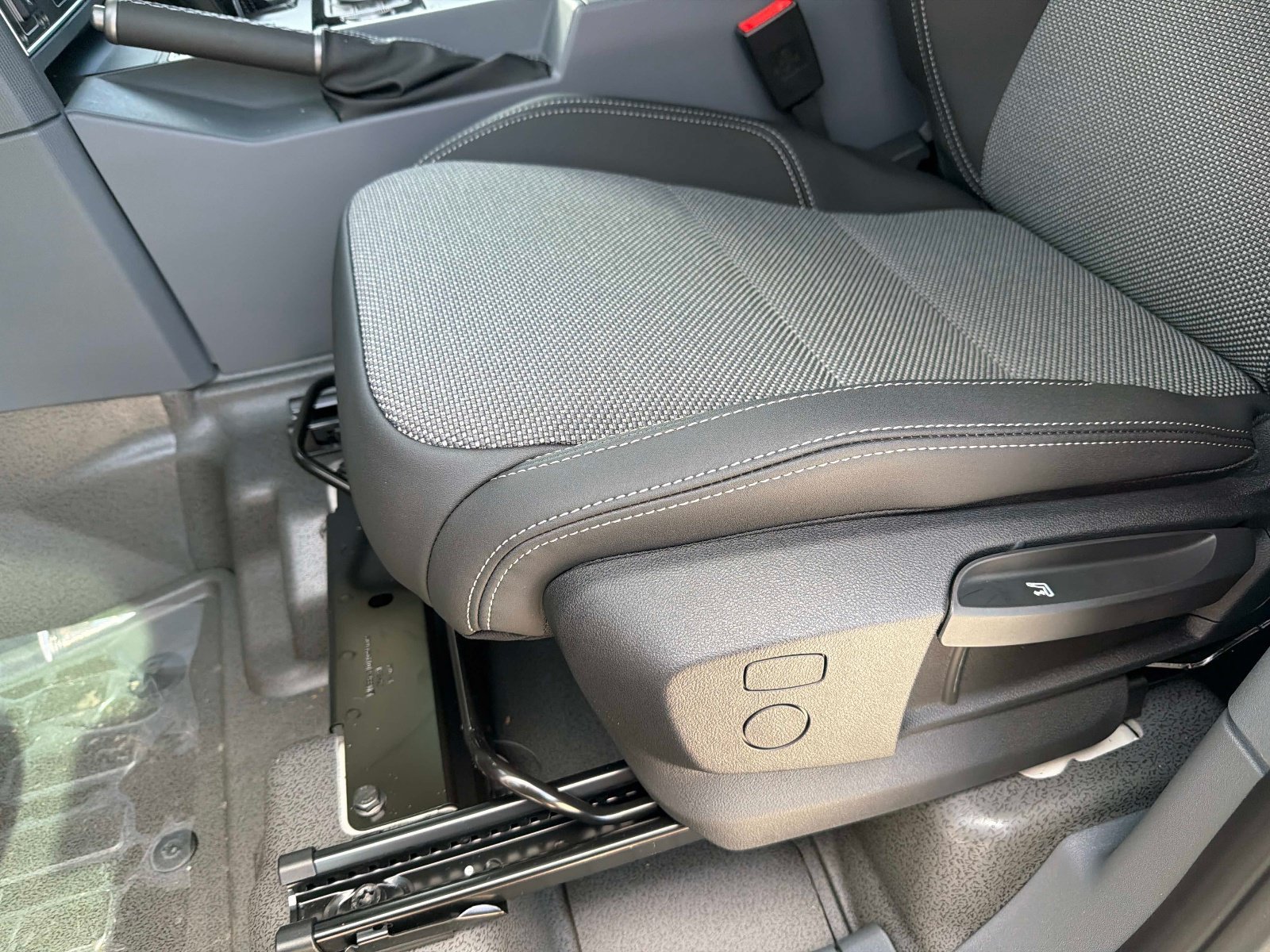 New 2026 INEOS Grenadier Quartermaster AWD/4WD image 16
