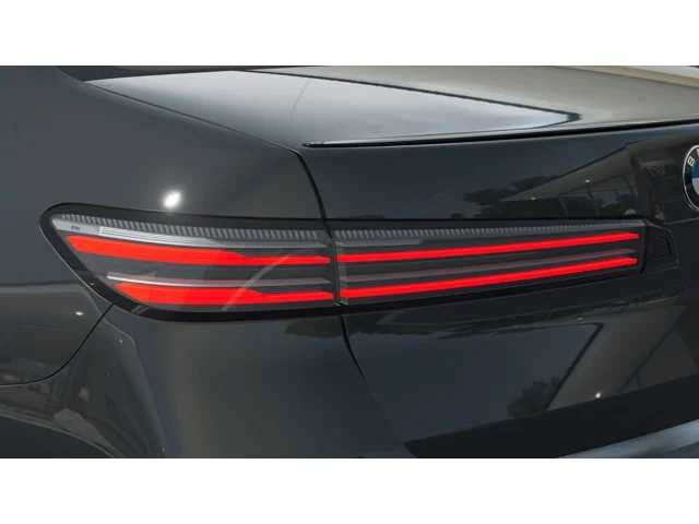 New 2027 BMW 740i xDrive w/ M Sport Professional Package AWD/4WD image 8