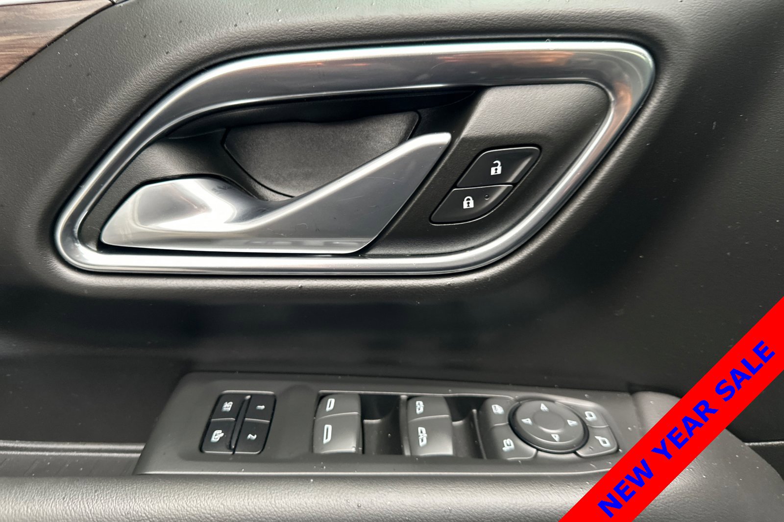 Used 2022 Chevrolet Tahoe LT w/ Luxury Package image 11