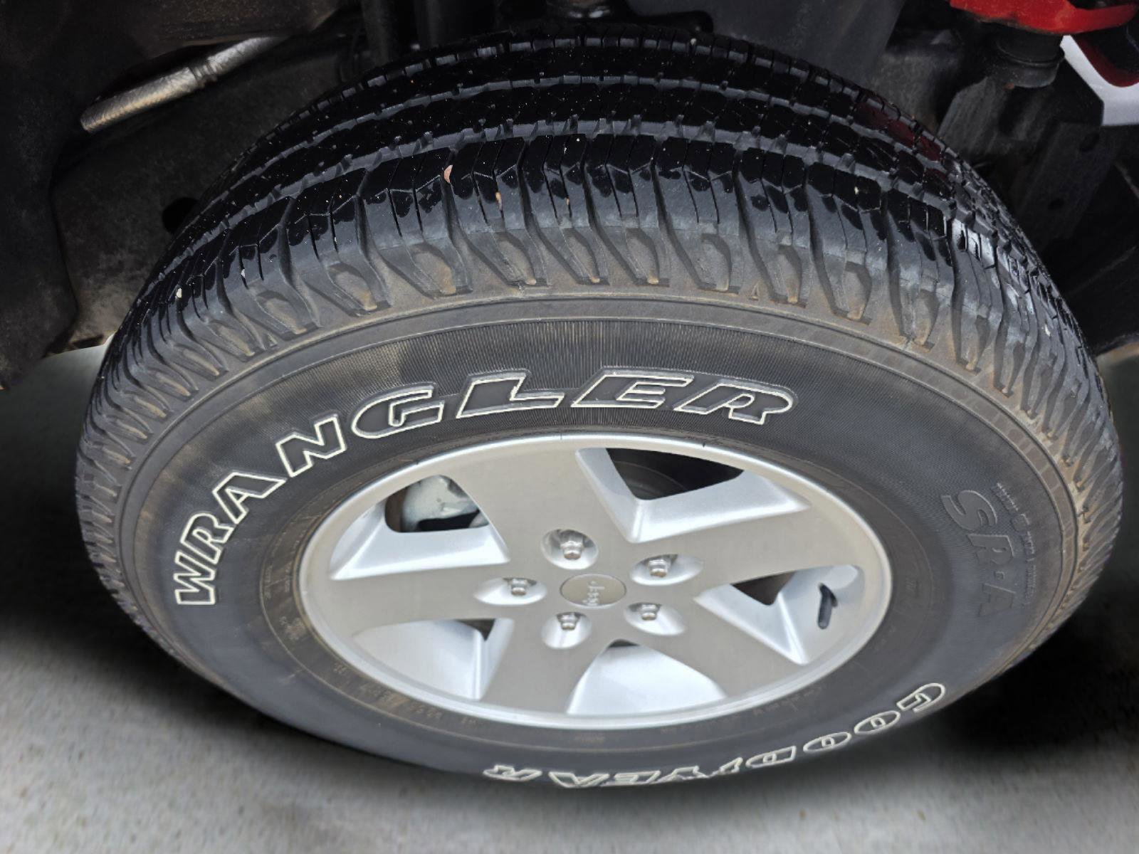 Used 2018 Jeep Wrangler Sport image 29