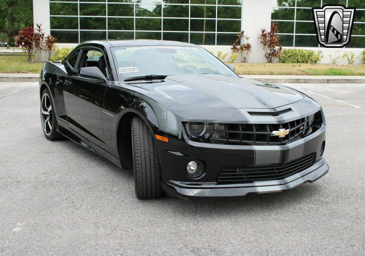 Used 2011 Chevrolet Camaro SS w/ RS Package image 3