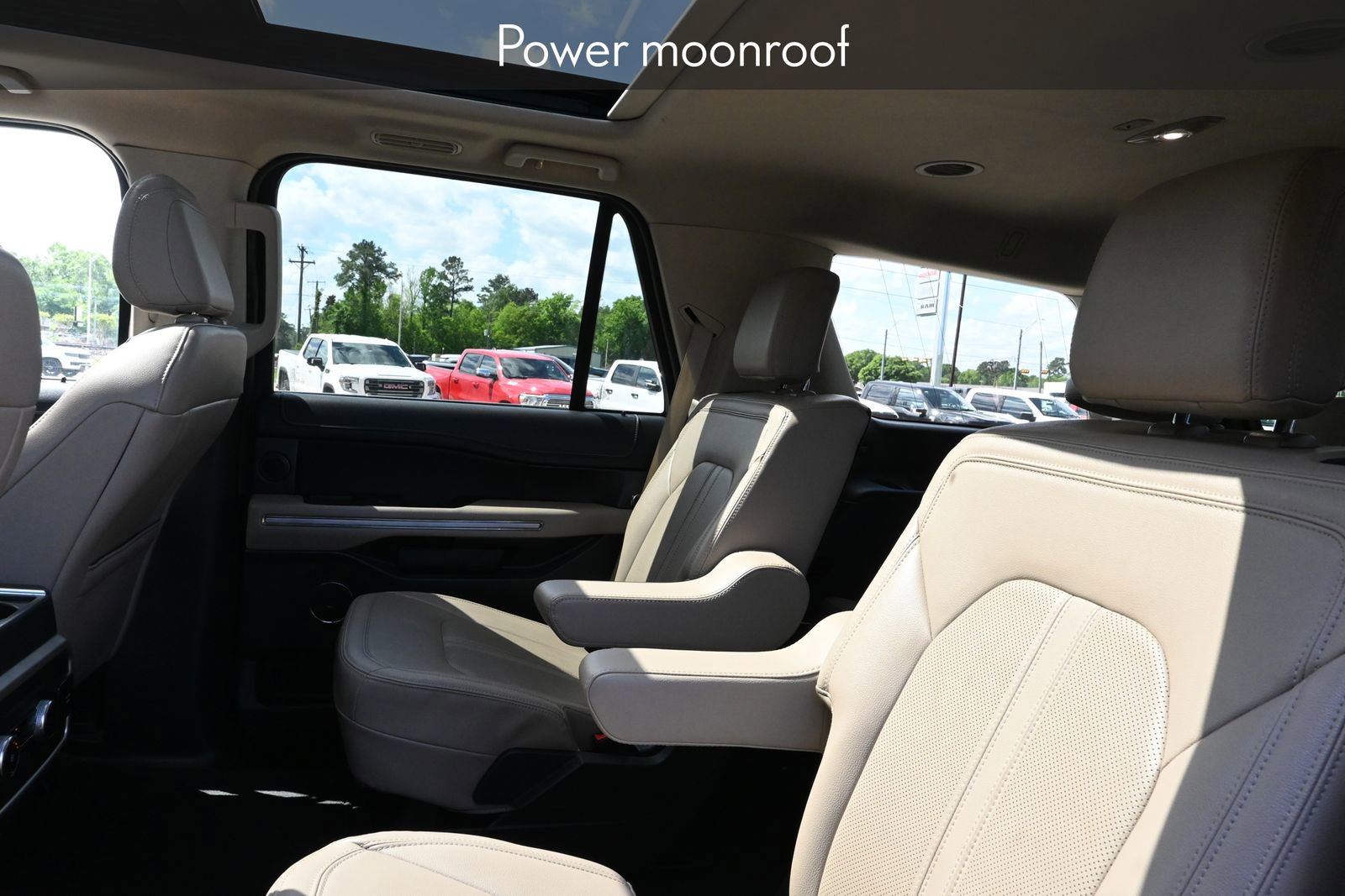 Used 2024 Ford Expedition Limited image 37