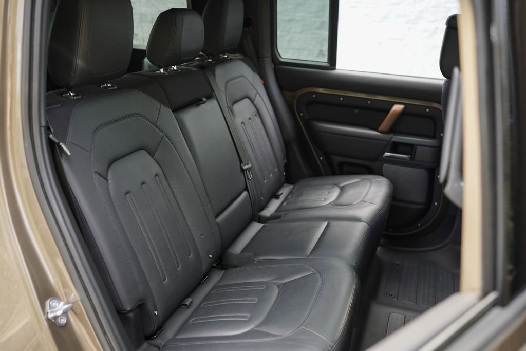 Used 2022 Land Rover Defender 110 X image 26