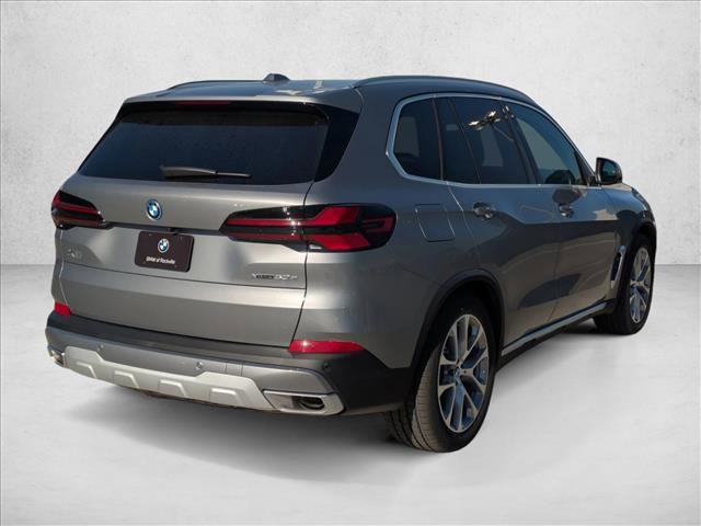 New 2026 BMW X5 xDrive50e w/ Executive Package image 2