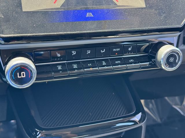 New 2027 Chevrolet Bolt LT w/ Comfort Package FWD image 16